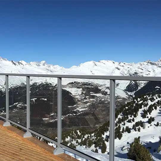 Image Garde-corps vitré axé Kontour